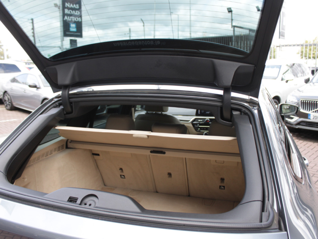 2017 BMW 523