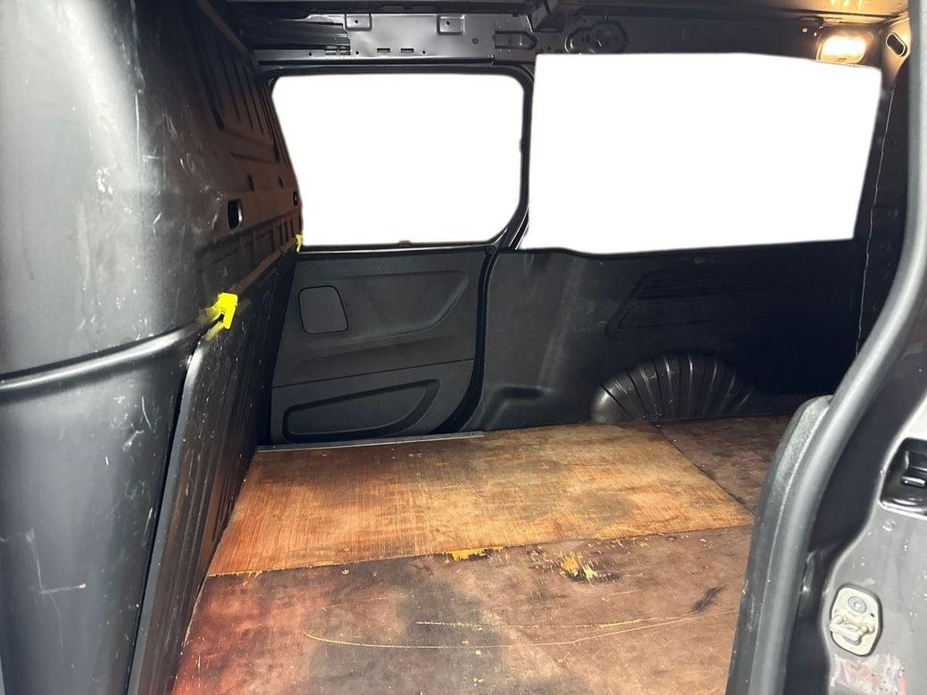 2024 Peugeot Partner