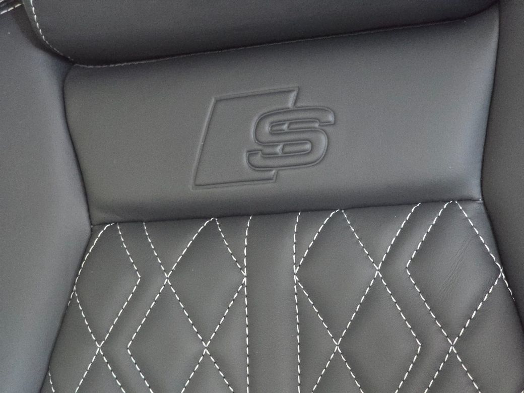 2022 Audi Q4