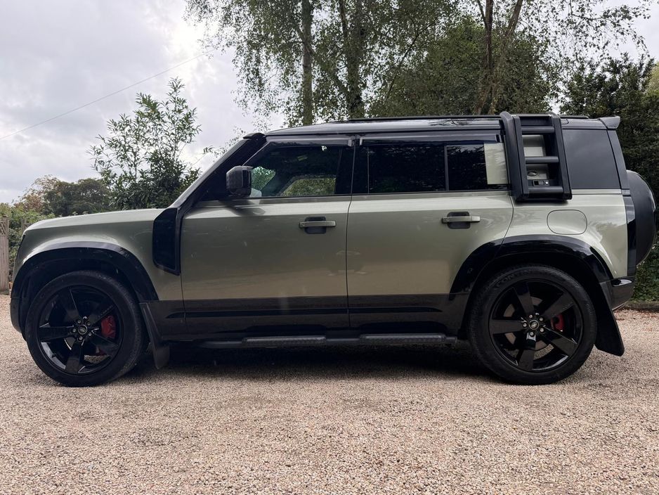 2023 Land Rover Defender