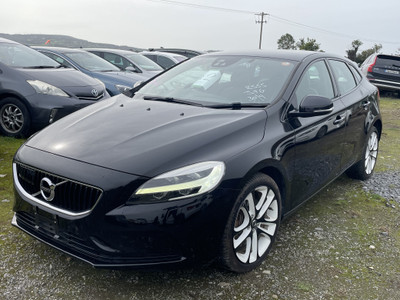 2018 Volvo V40