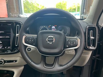 2021 Volvo XC40
