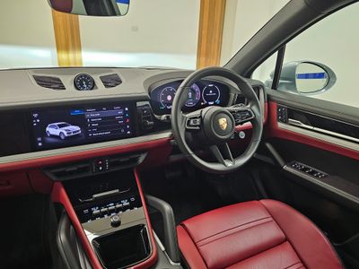 2025 Porsche Cayenne