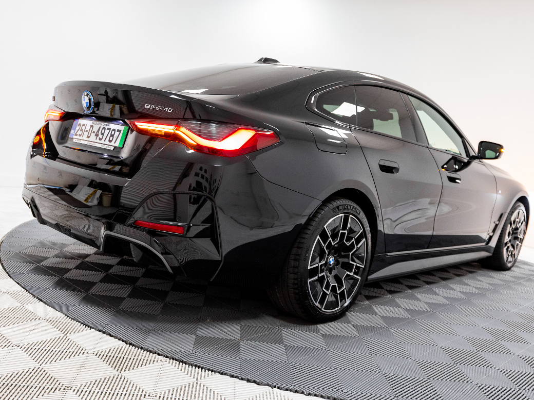 2025 BMW i4