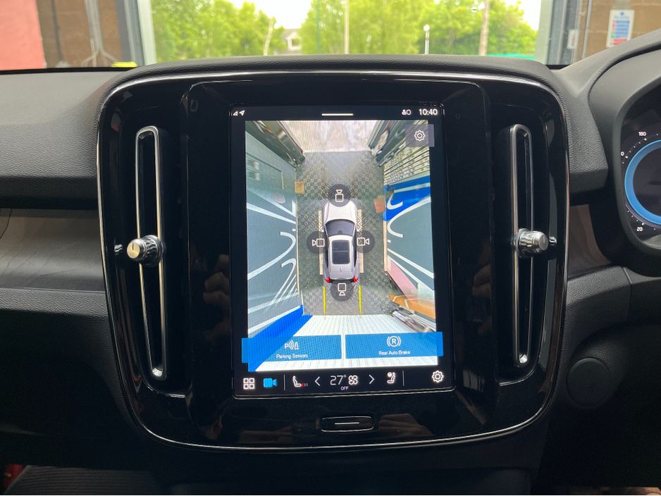 2022 Volvo XC40