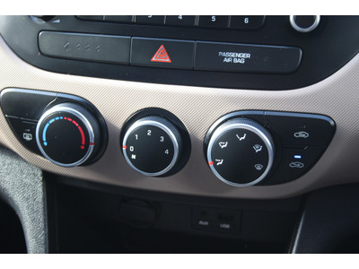 2015 Hyundai i10