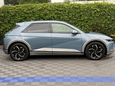 2024 Hyundai Ioniq