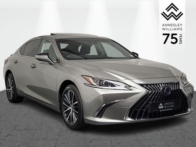 2022 Lexus ES 300h