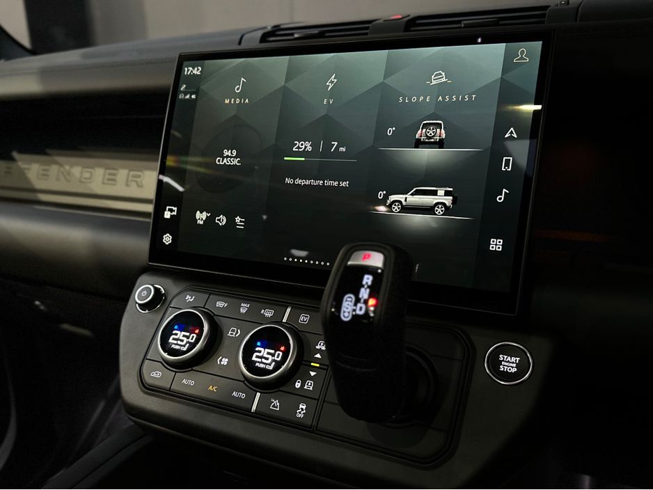 2026 Land Rover Defender