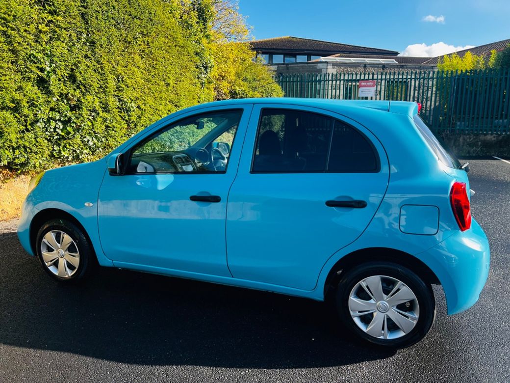 2022 Nissan March