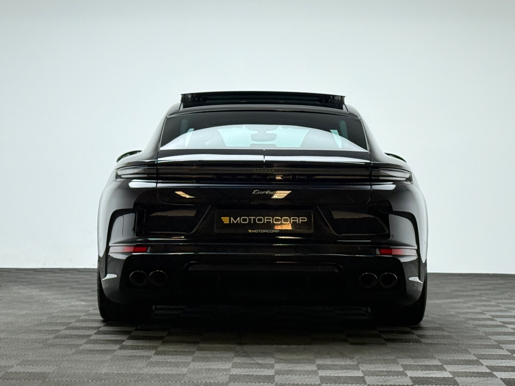 2025 Porsche Panamera