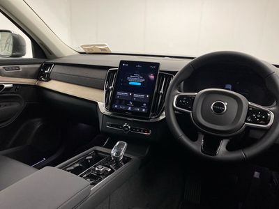 2025 Volvo XC90