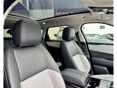 2025 Land Rover Range Rover Velar