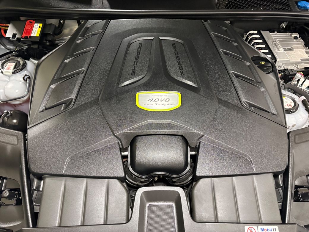 2022 Porsche Cayenne
