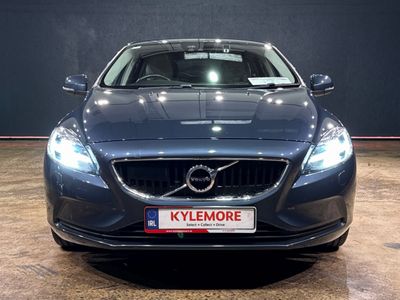 2018 Volvo V40
