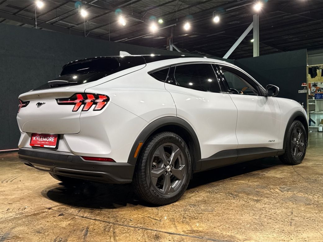 2022 Ford Mustang Mach-e