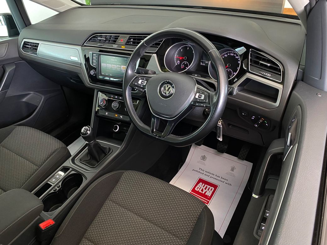 2016 Volkswagen Touran