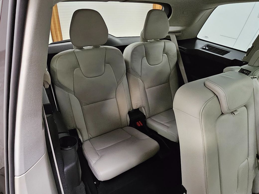 2022 Volvo XC90
