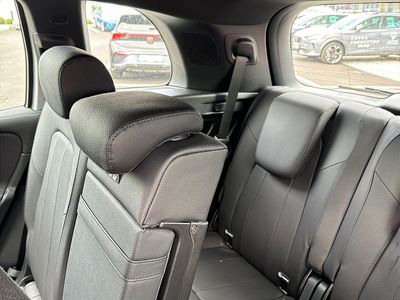 2025 Mercedes-Benz GLB Class