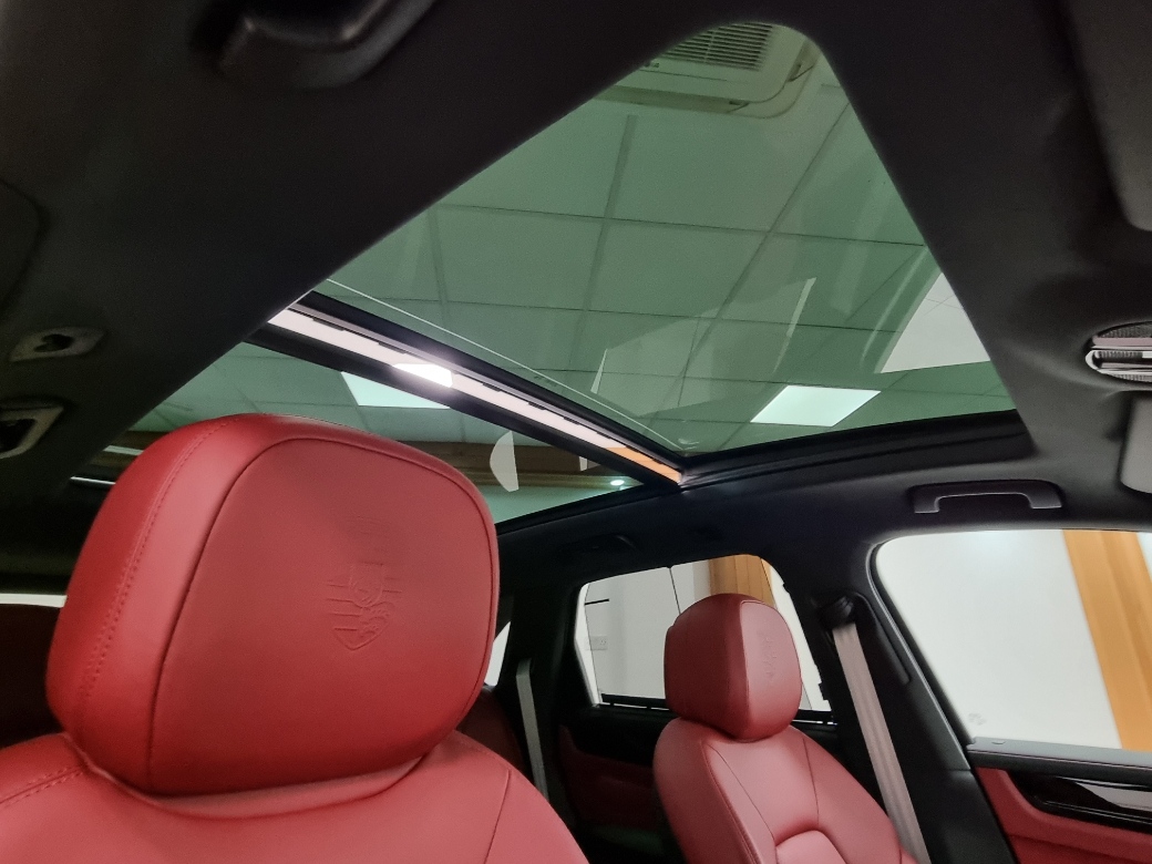 2023 Porsche Cayenne