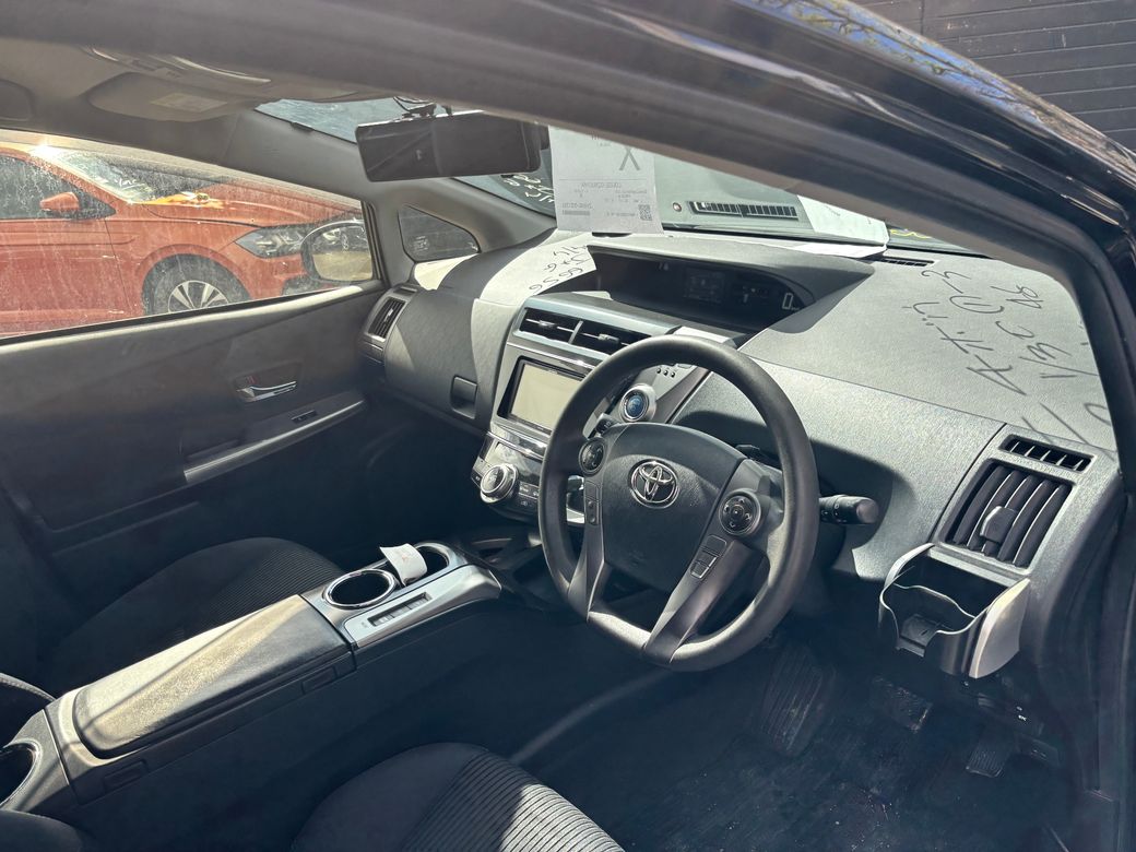 2016 Toyota Prius Alpha