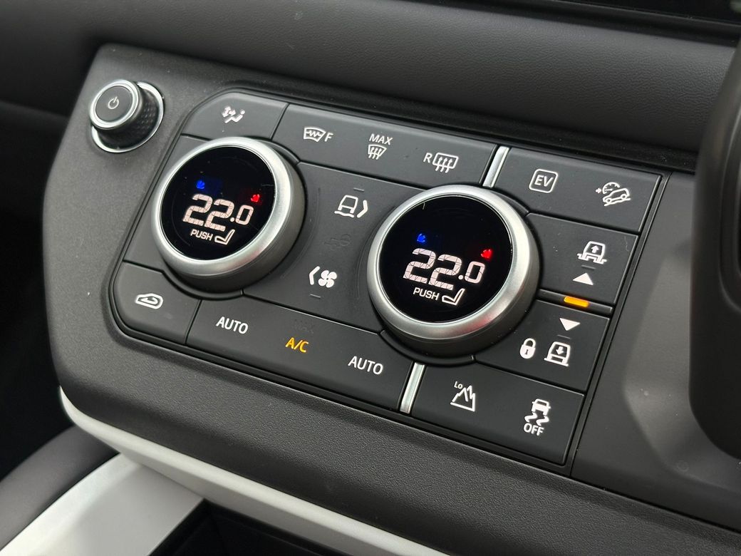 2025 Land Rover Defender 110