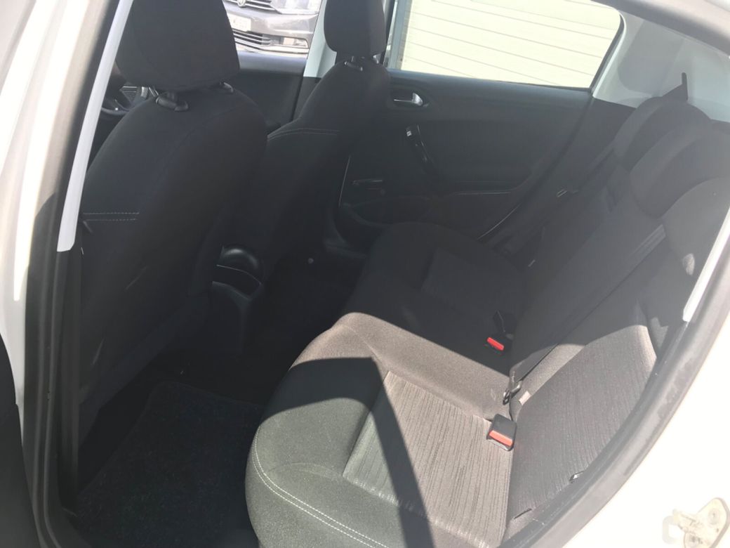 2016 Peugeot 208