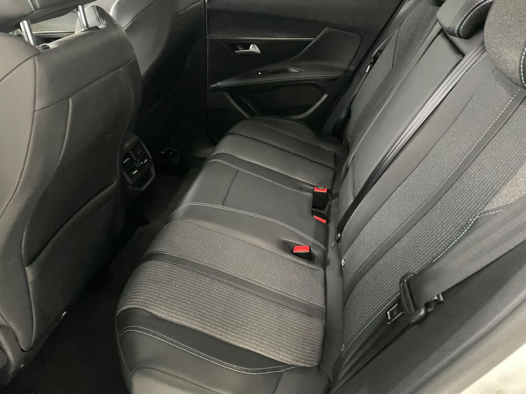 2021 Peugeot 3008