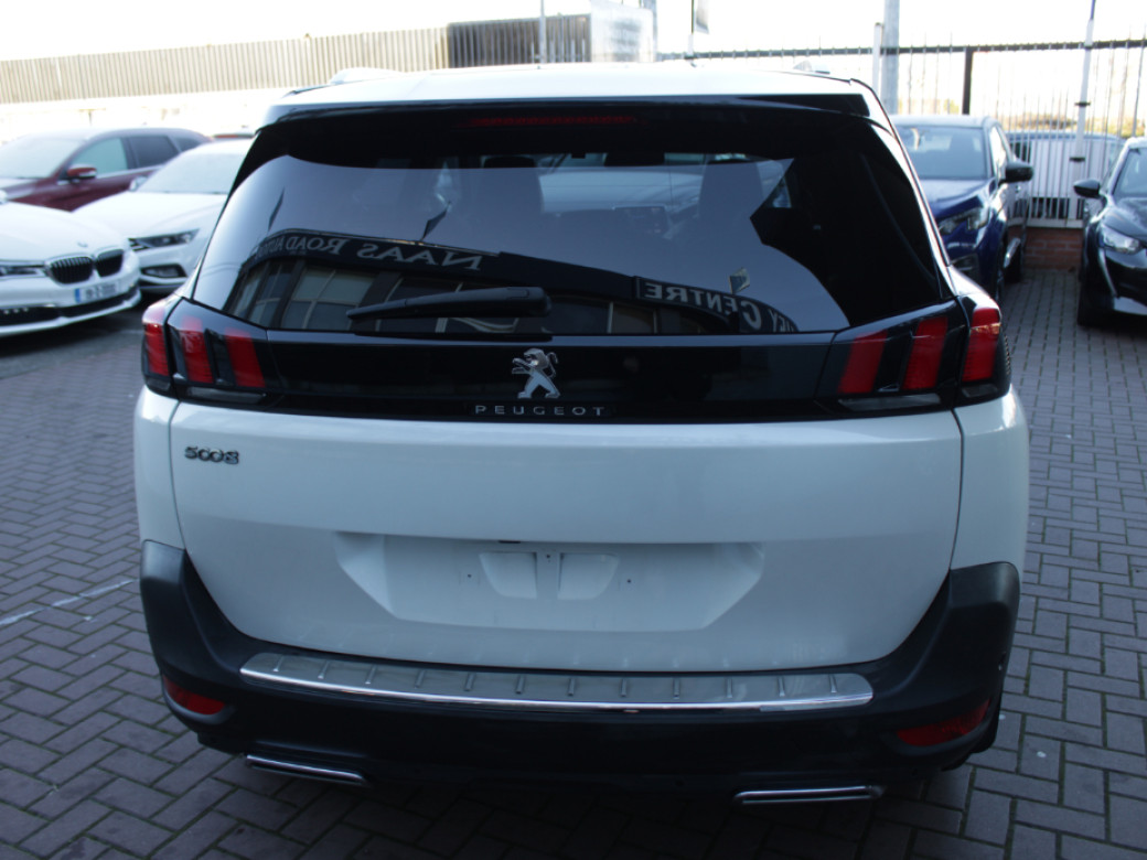 2021 Peugeot 5008