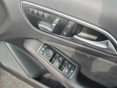 2016 Mercedes-Benz A 180