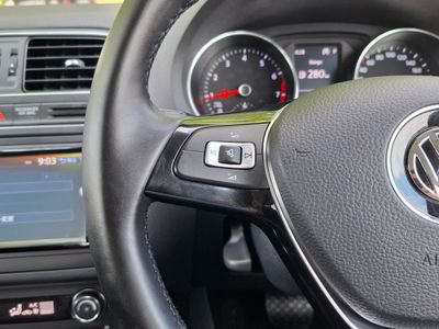 2017 Volkswagen Polo