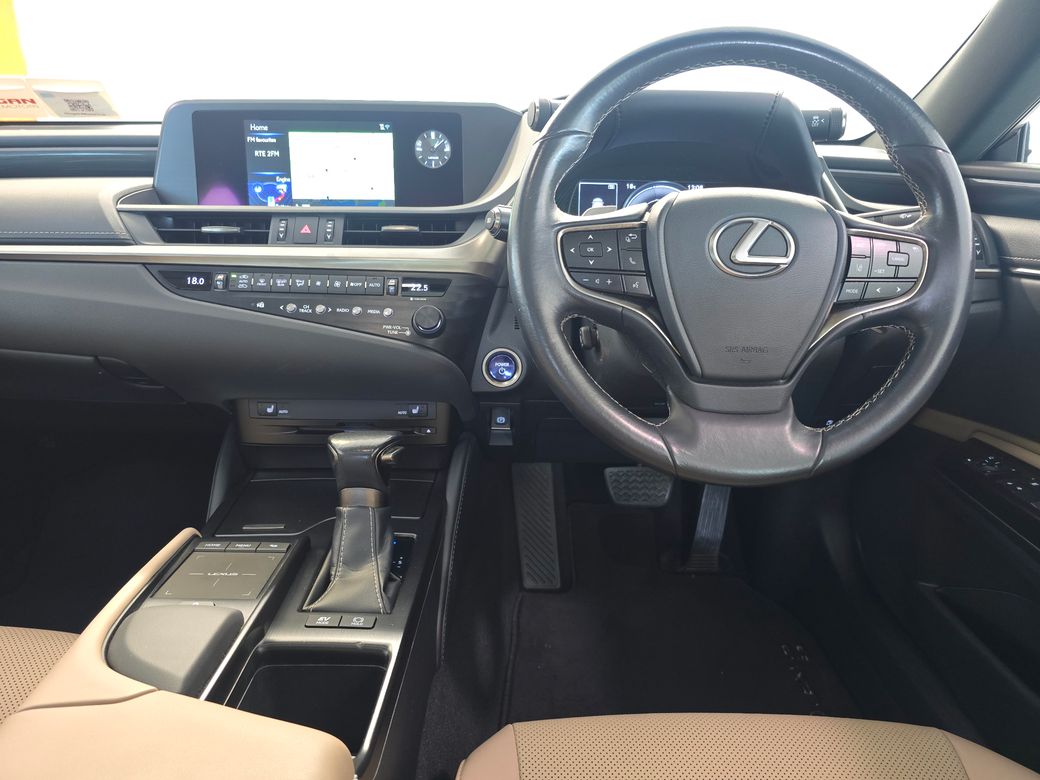 2019 Lexus ES 300h