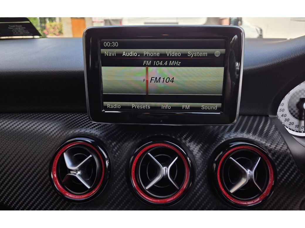 2013 Mercedes-Benz A 180