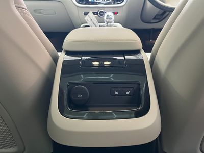 2024 Volvo V60