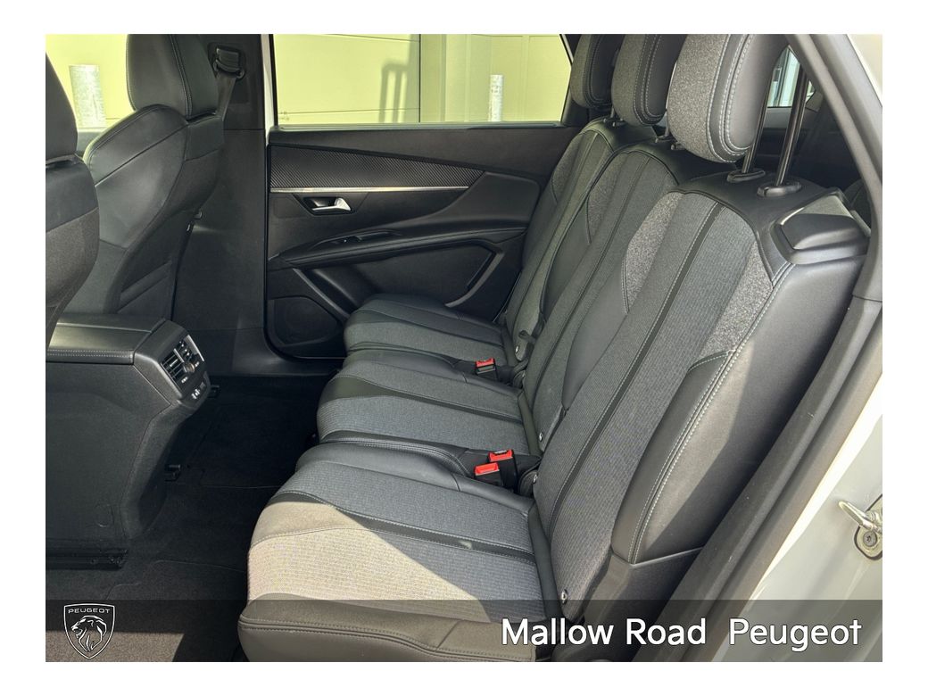 2024 Peugeot 5008
