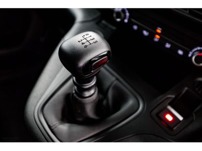 2025 Peugeot Partner