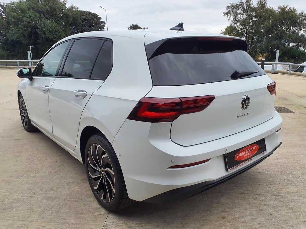 2023 Volkswagen Golf