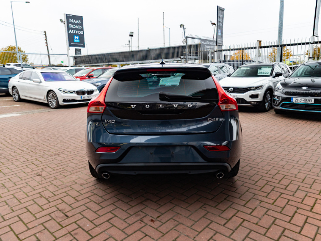 2016 Volvo V40