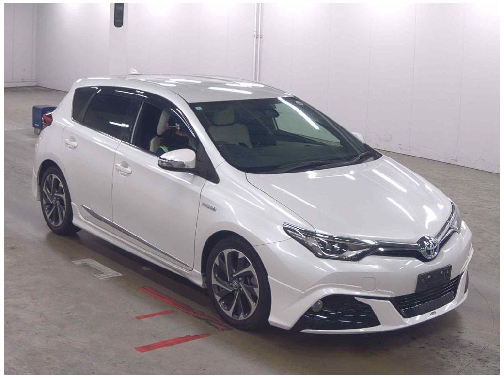 2016 Toyota Auris