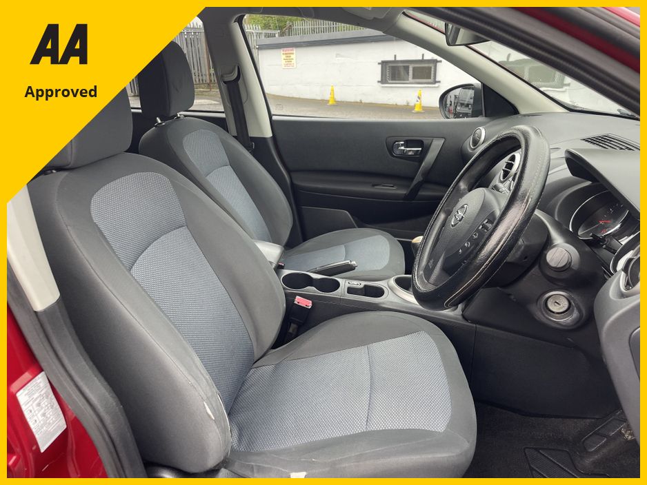 2014 Nissan Qashqai +2