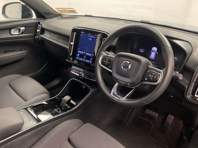 2024 Volvo XC40