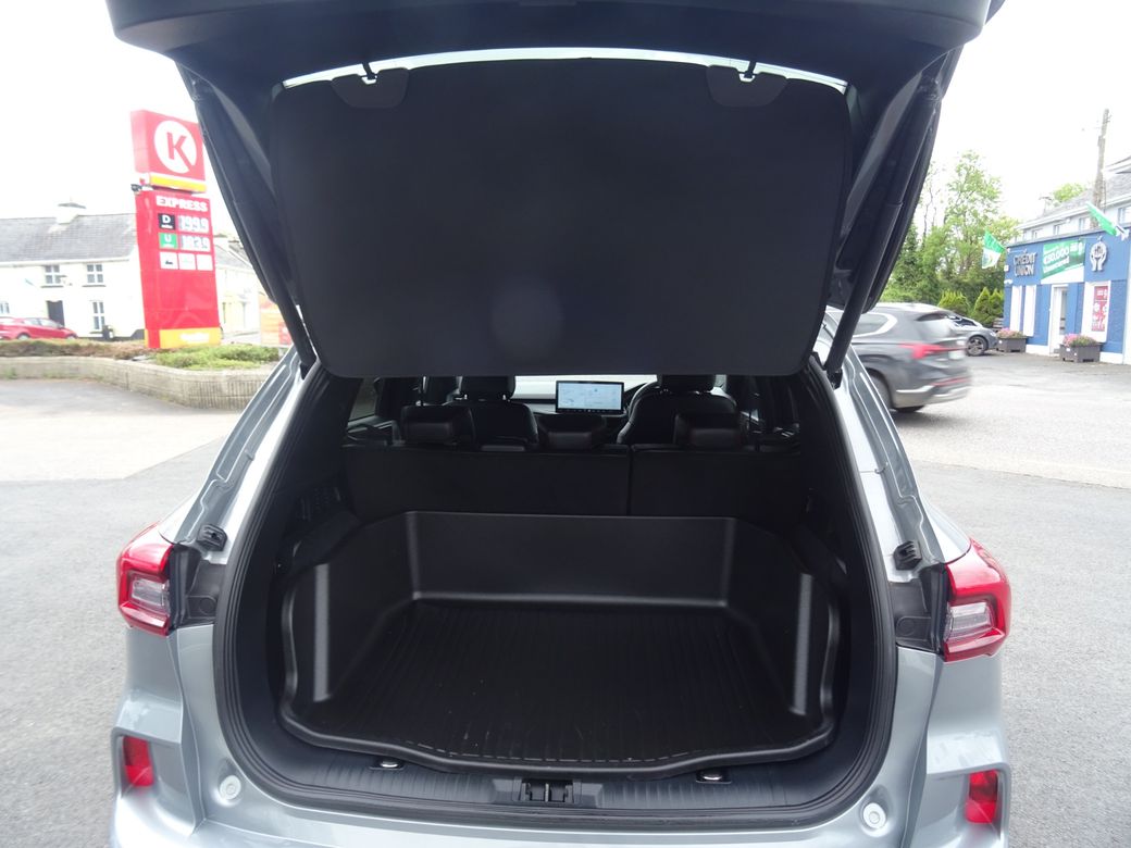 2025 Ford Kuga