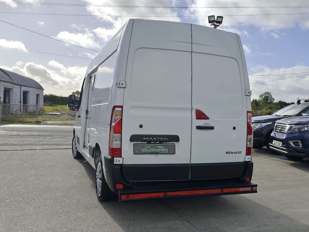2014 Renault Master
