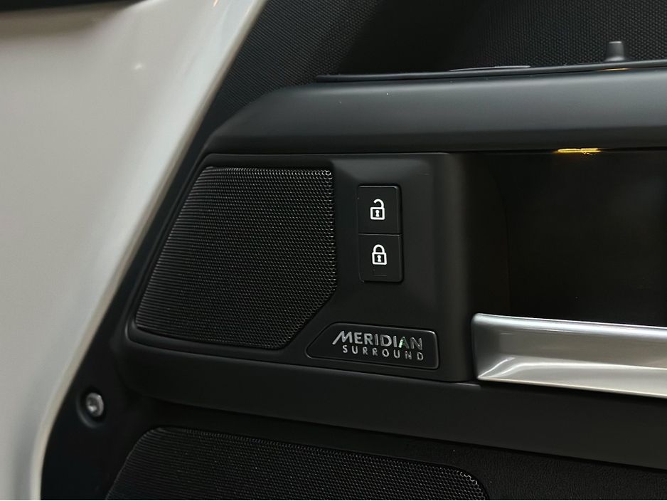 2026 Land Rover Defender