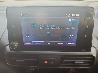 2023 Peugeot Partner