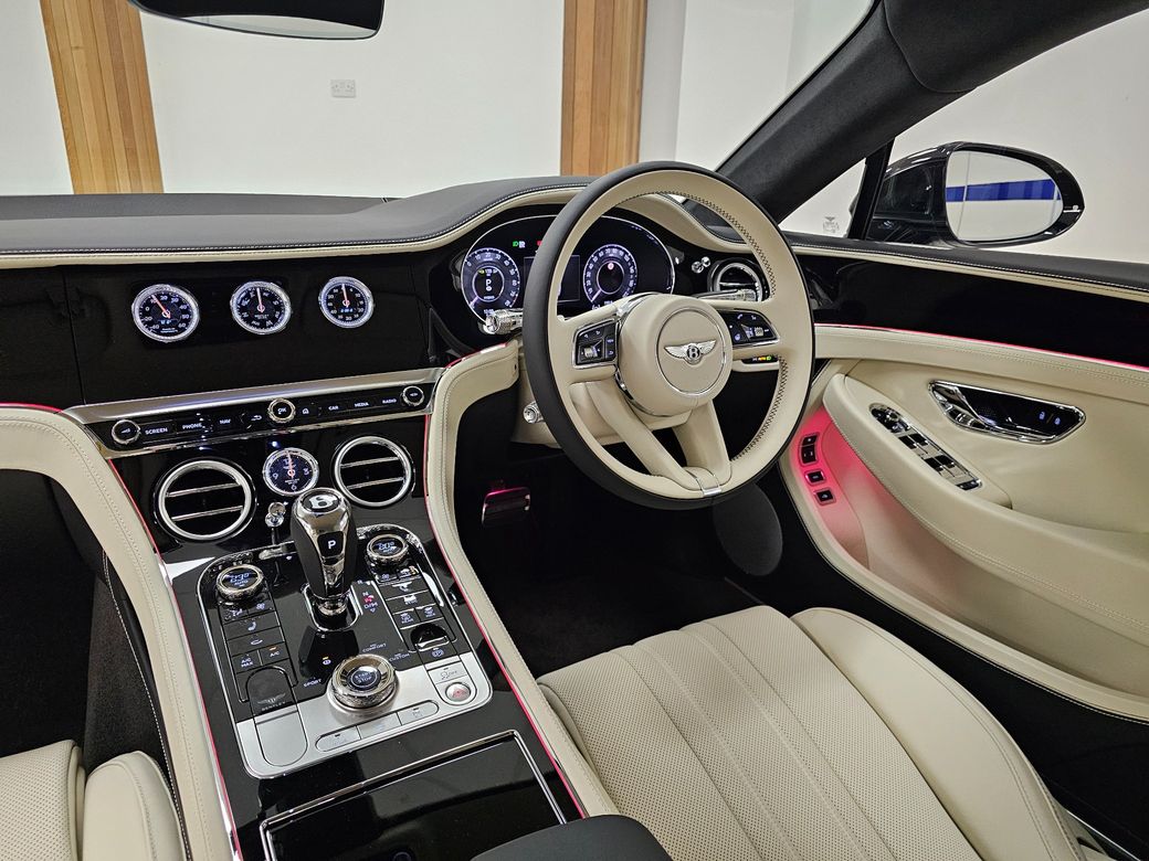 2025 Bentley Continental