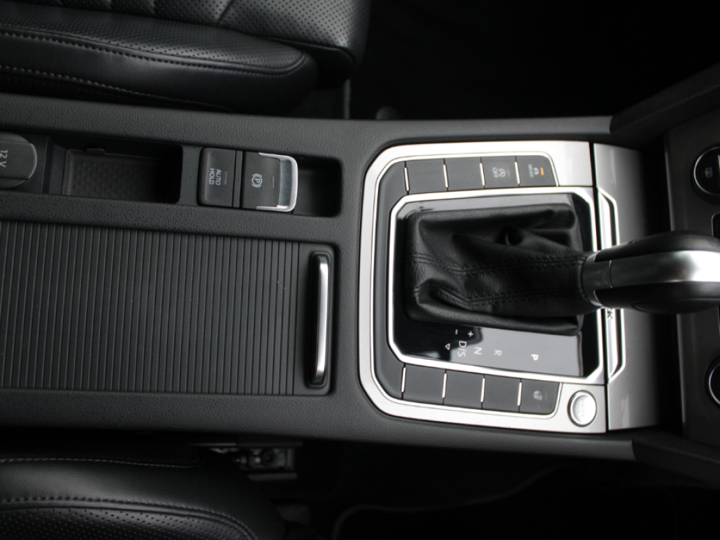 2019 Volkswagen Passat