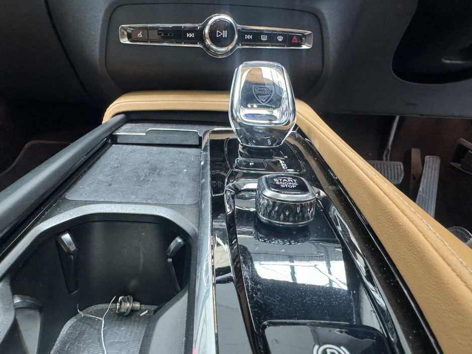 2023 Volvo XC90
