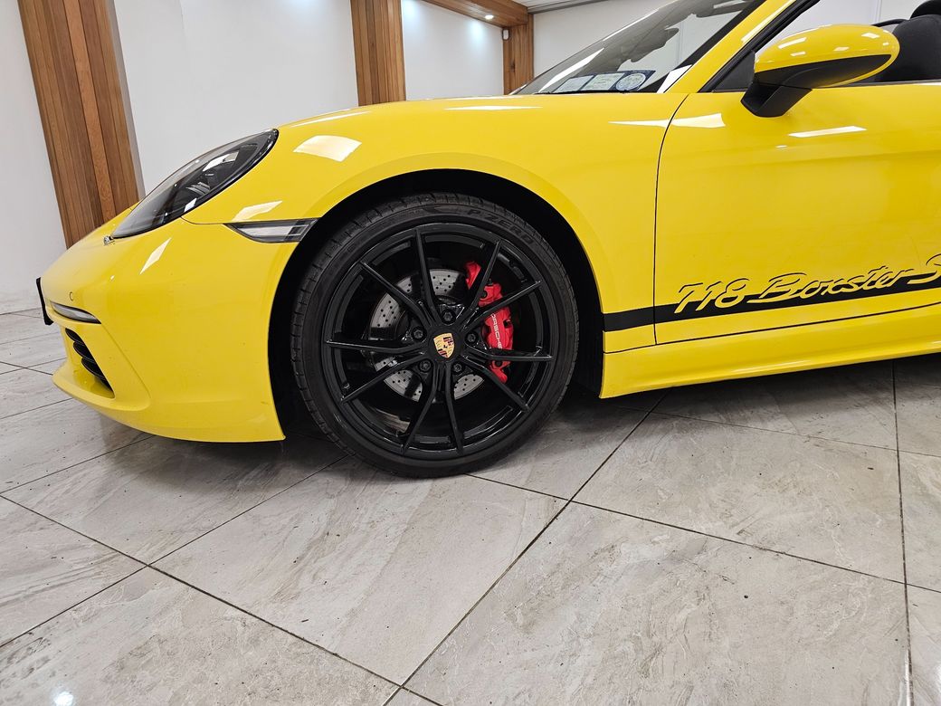 2017 Porsche Boxster