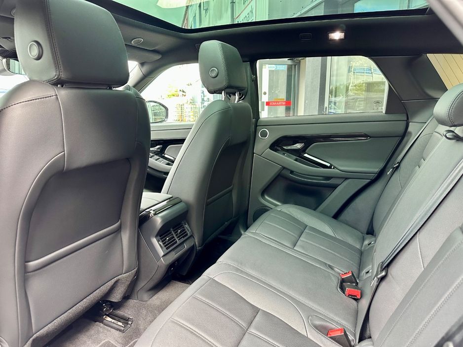 2025 Land Rover Range Rover Evoque